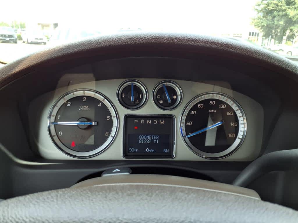 Thumbnail: 2013 Cadillac Escalade - 18