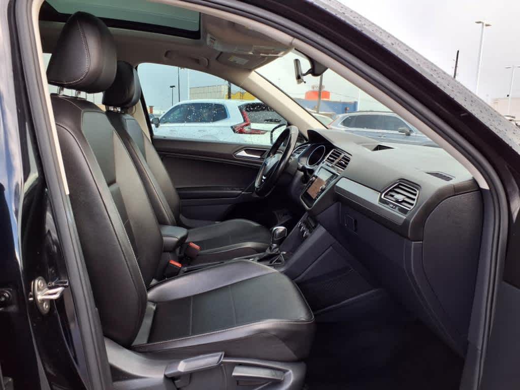 Thumbnail: 2018 Volkswagen Tiguan - 14