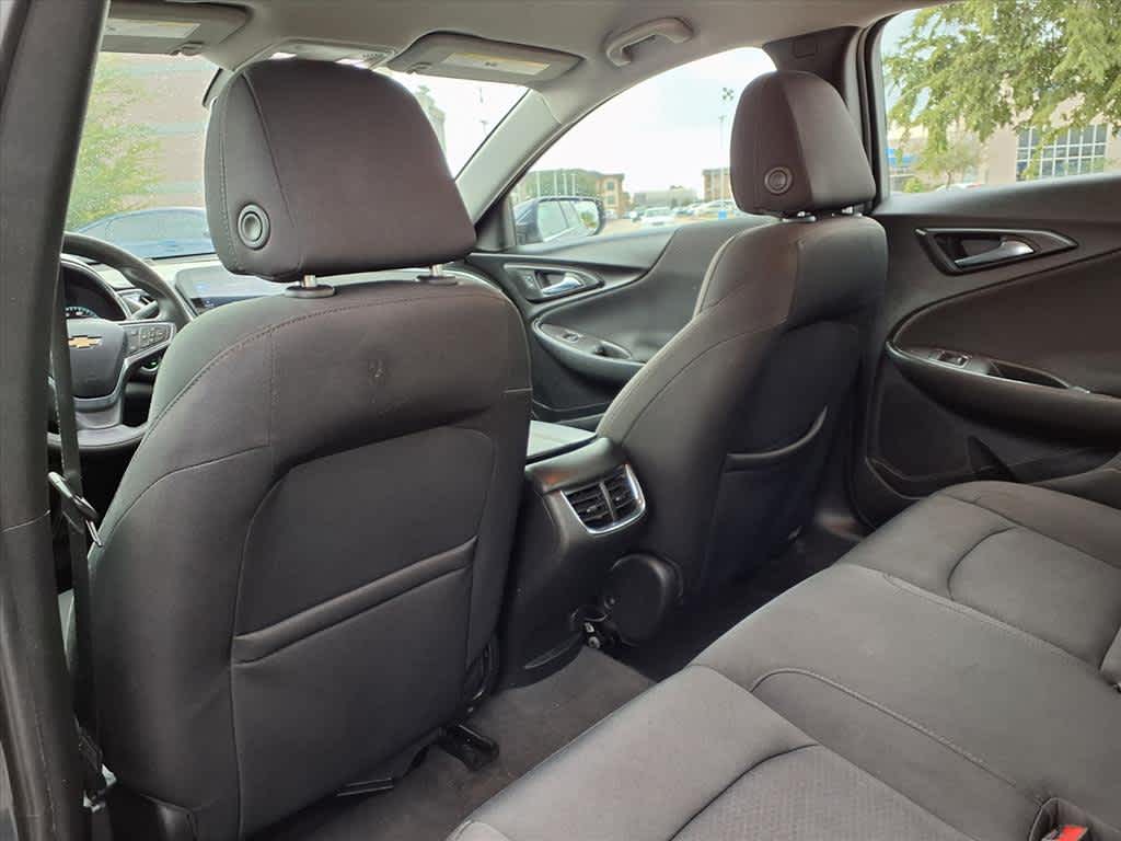 Thumbnail: 2020 Chevrolet Malibu - 13