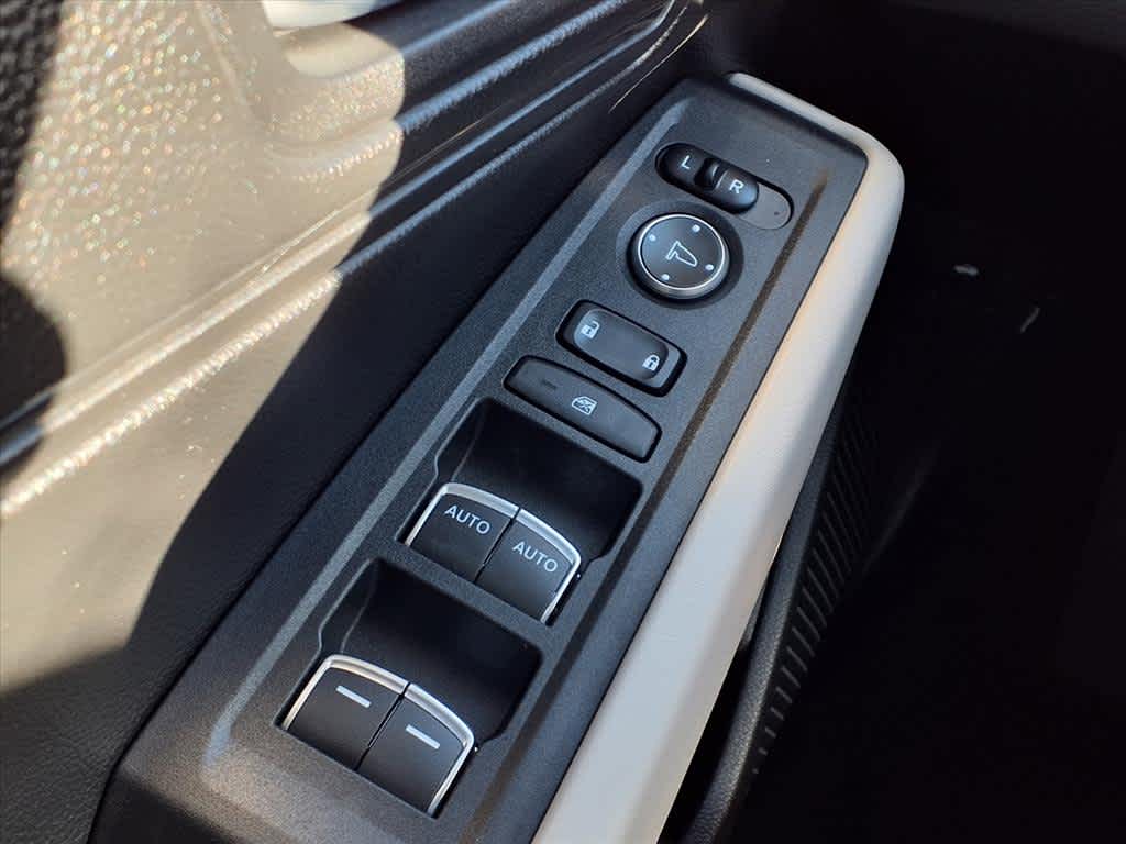 Thumbnail: 2023 Honda Accord - 27