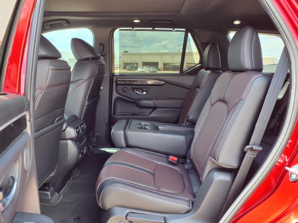 Thumbnail: 2025 Honda Pilot - 13