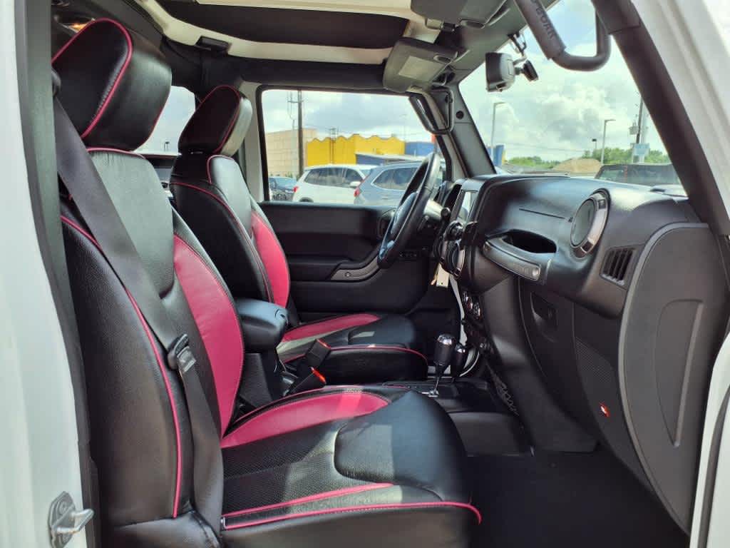 Thumbnail: 2018 Jeep Wrangler - 14