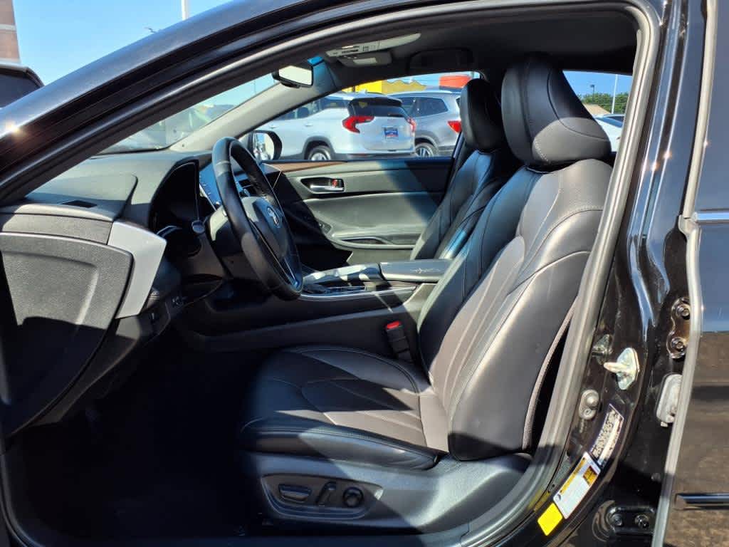 2020 Toyota Avalon XLE 11