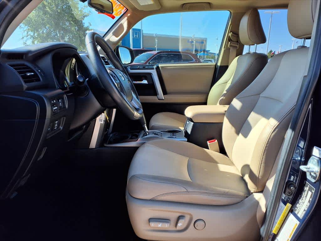 Thumbnail: 2018 Toyota 4Runner - 11