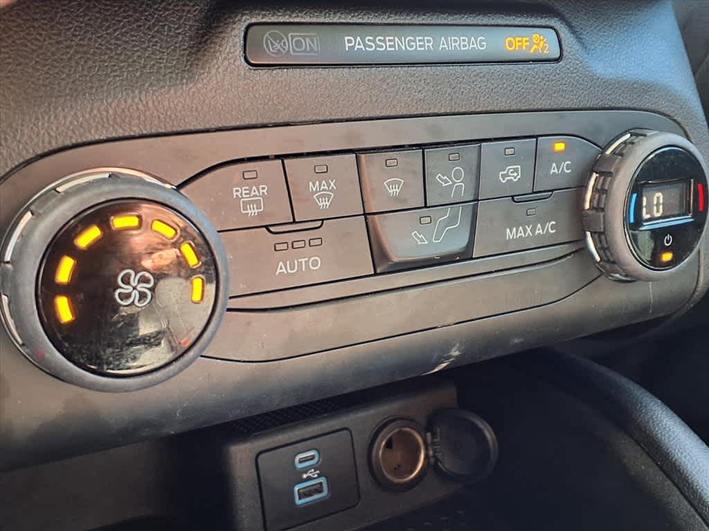 Thumbnail: 2021 Ford Bronco Sport - 17