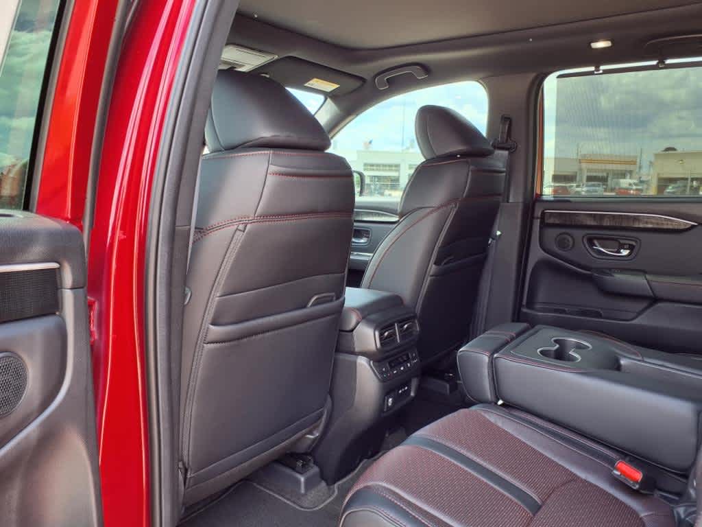 Thumbnail: 2025 Honda Pilot - 12