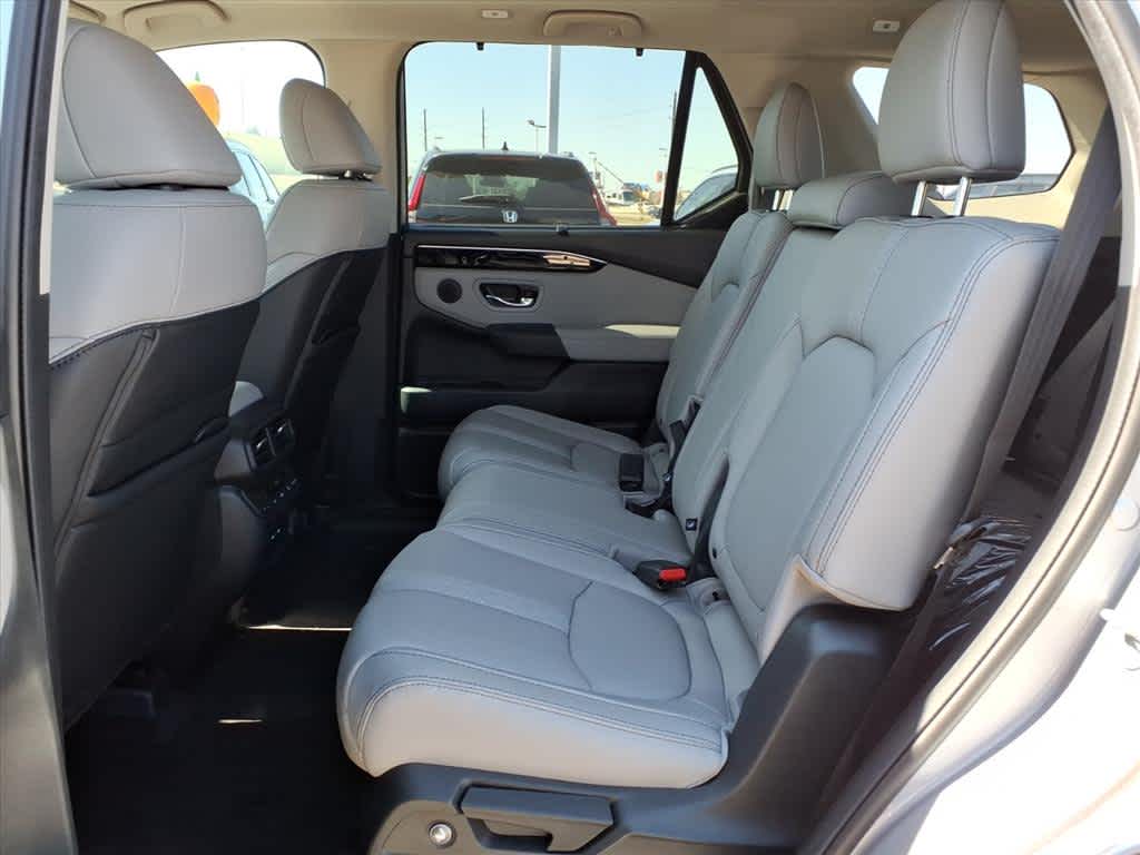 Thumbnail: 2025 Honda Pilot - 13