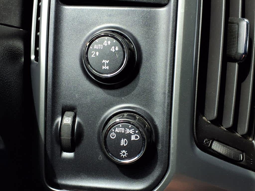 Thumbnail: 2014 Chevrolet Silverado 1500 - 24