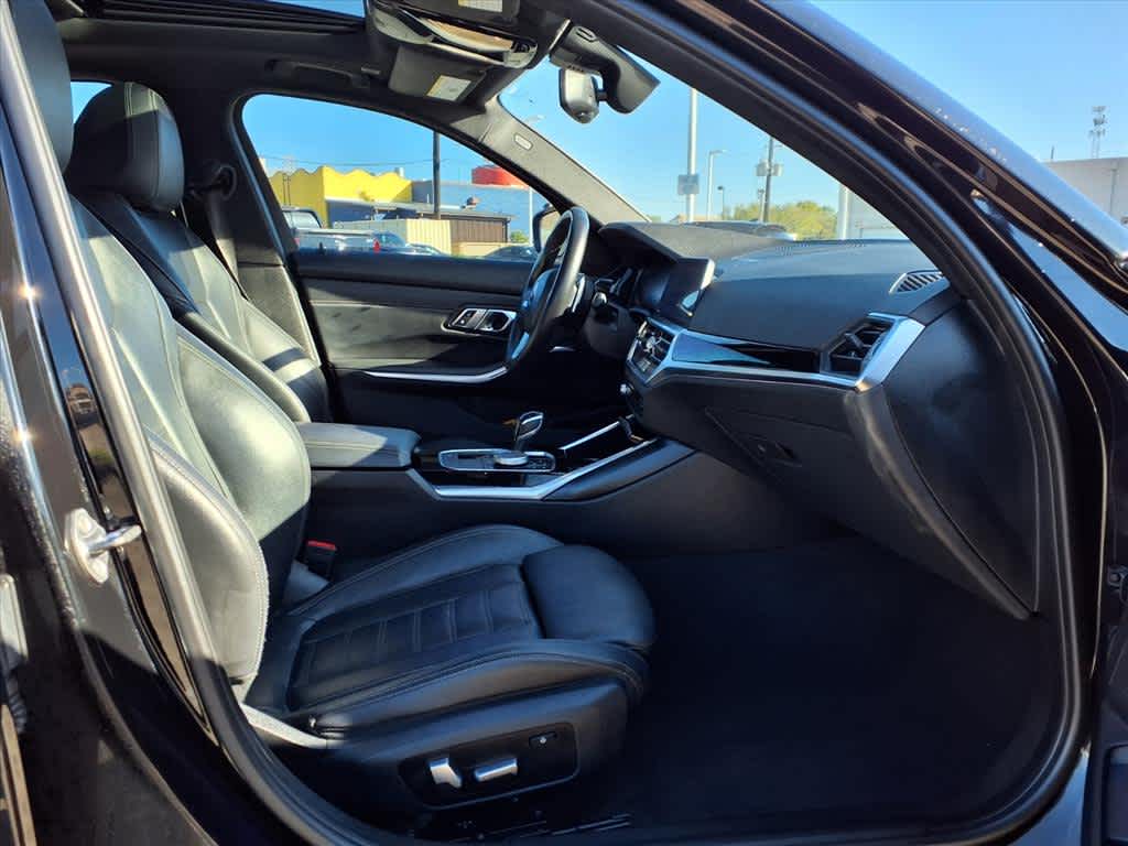 Thumbnail: 2019 BMW 3 Series - 14