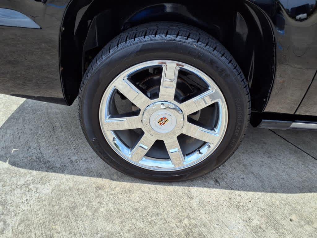 Thumbnail: 2013 Cadillac Escalade - 8