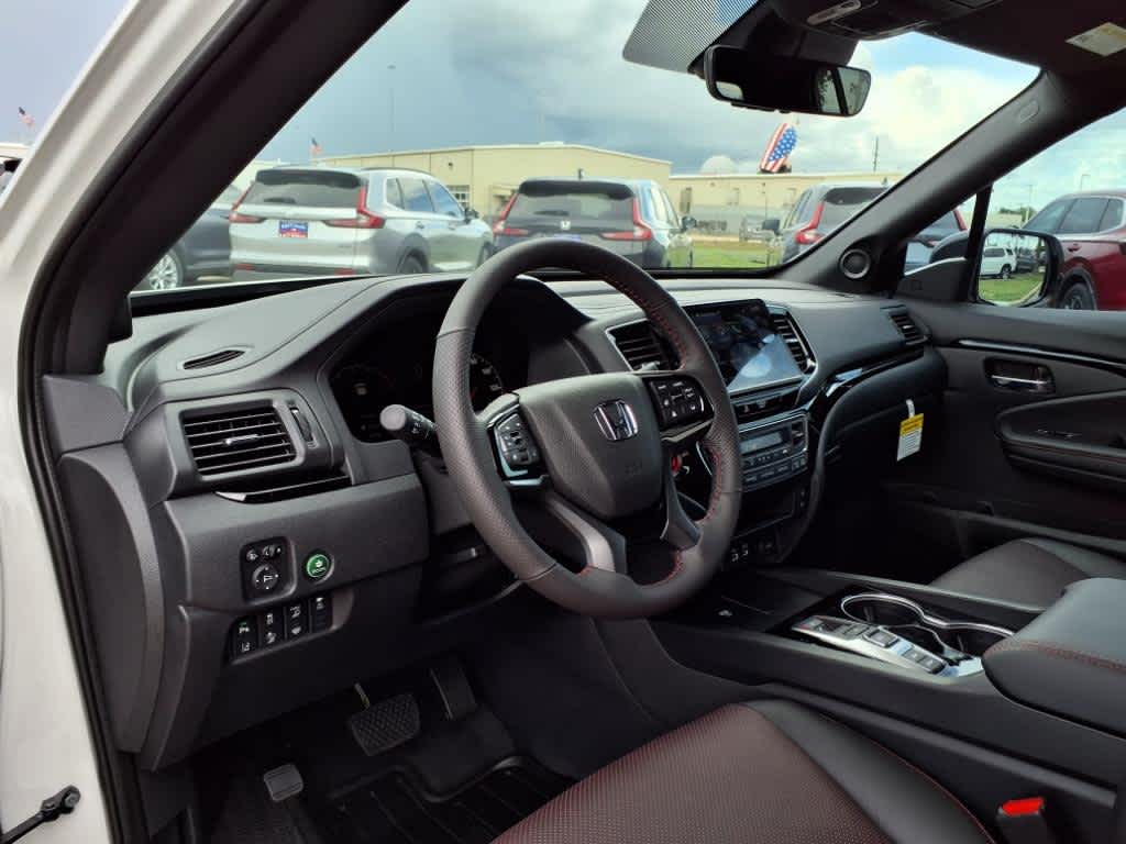 Thumbnail: 2025 Honda Ridgeline - 2