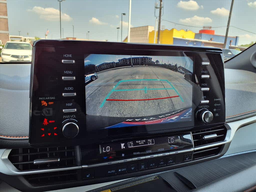 Thumbnail: 2021 Toyota Sienna - 23