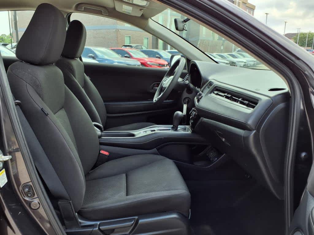 2016 Honda HR-V LX 14