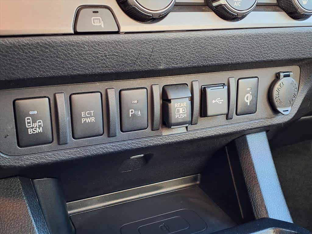 Thumbnail: 2020 Toyota Tacoma - 21