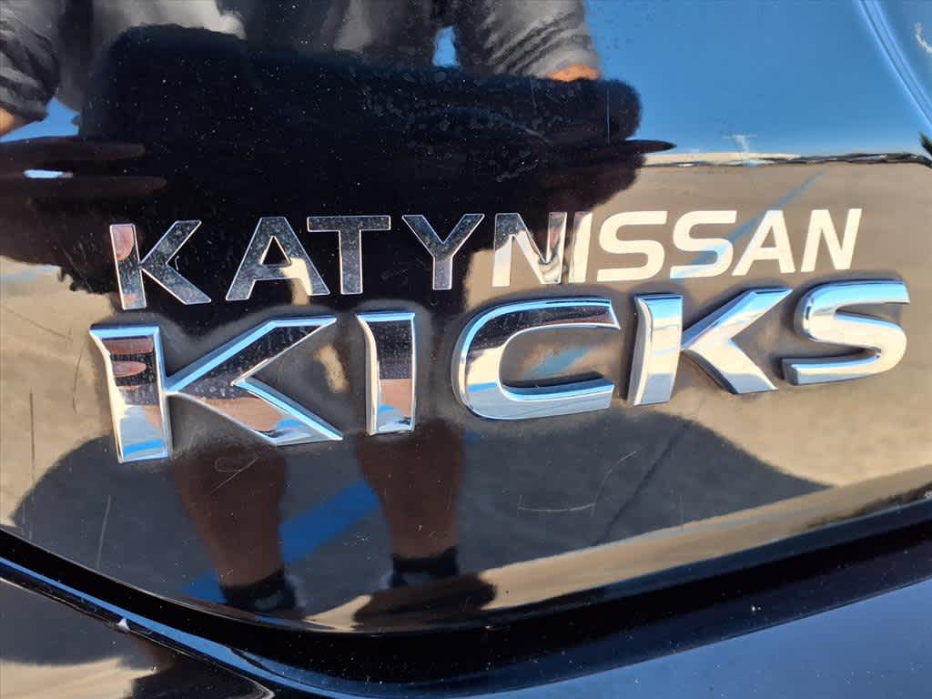 Thumbnail: 2021 Nissan Kicks - 10