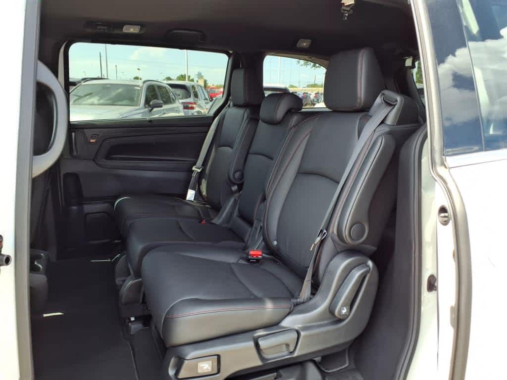Thumbnail: 2025 Honda Odyssey - 13