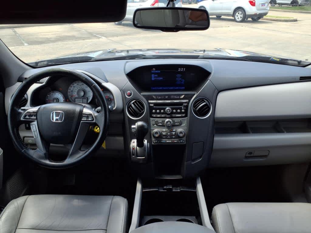 Thumbnail: 2015 Honda Pilot - 10