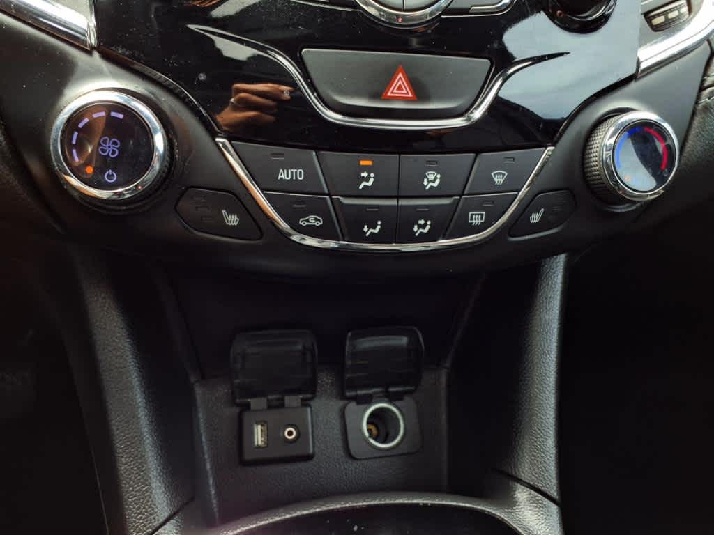 Thumbnail: 2016 Chevrolet Cruze - 24