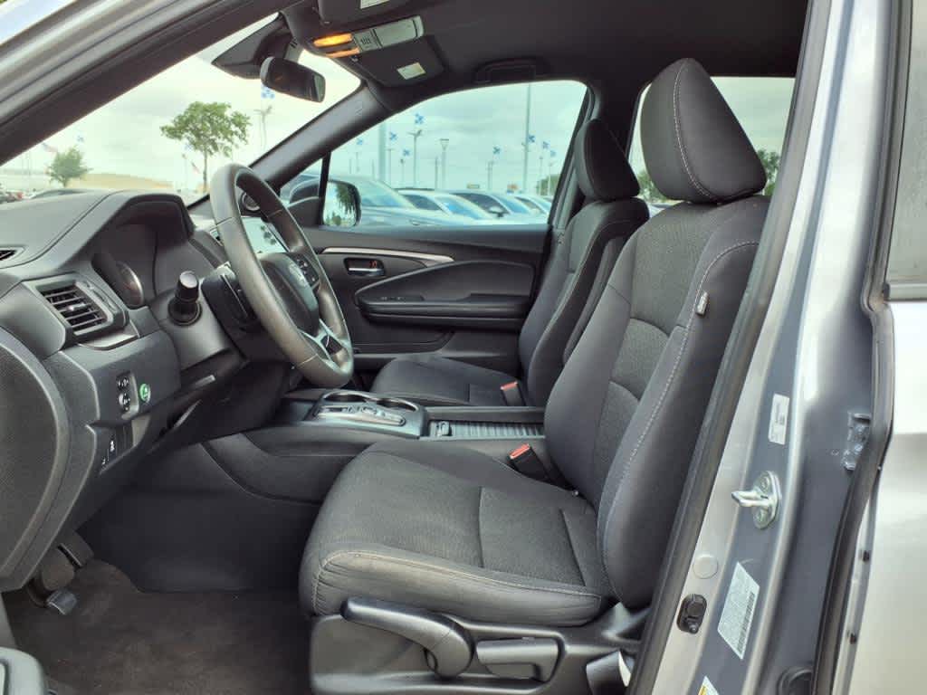 Thumbnail: 2021 Honda Passport - 11