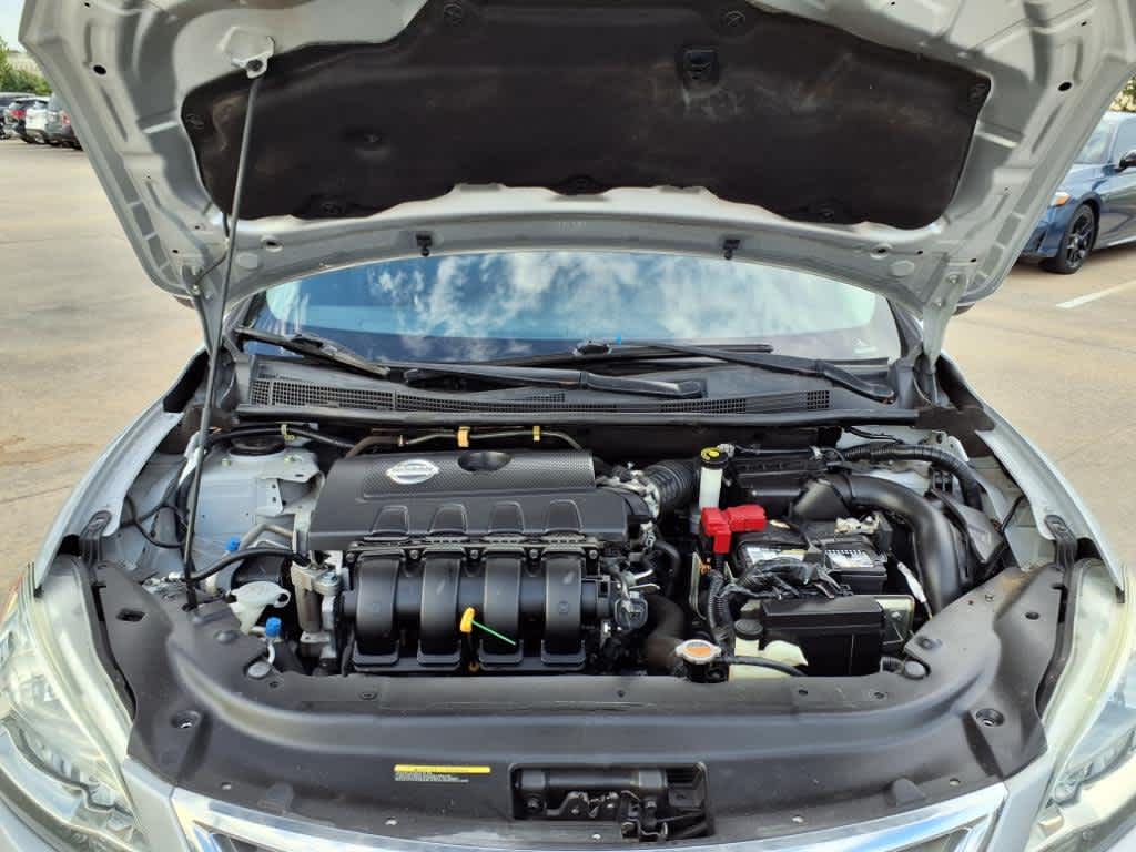 Thumbnail: 2015 Nissan Sentra - 9