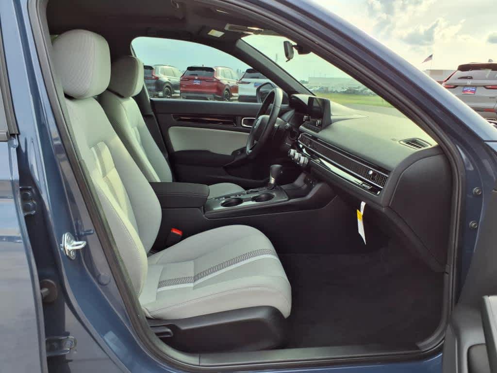 2025 Honda Civic Sport 14