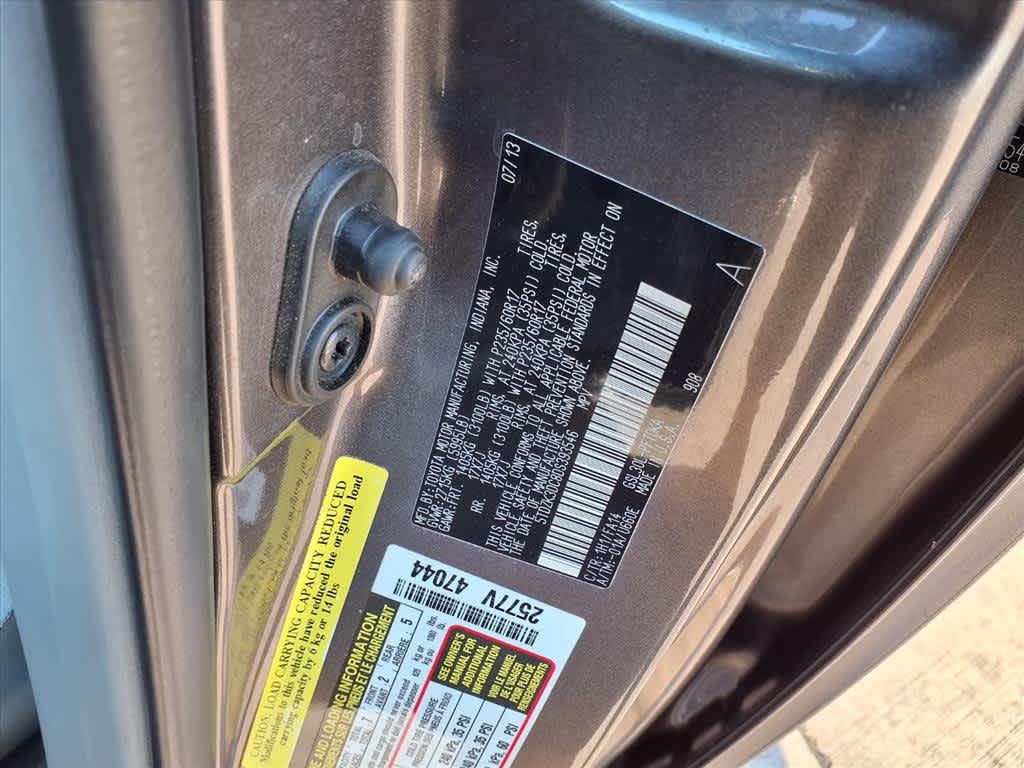 Thumbnail: 2013 Toyota Sienna - 21