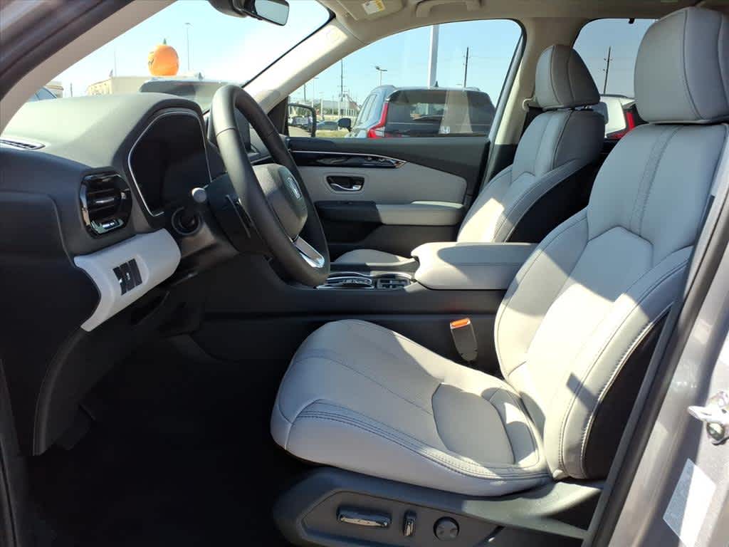 Thumbnail: 2025 Honda Pilot - 11