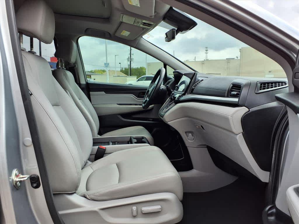 Thumbnail: 2018 Honda Odyssey - 16
