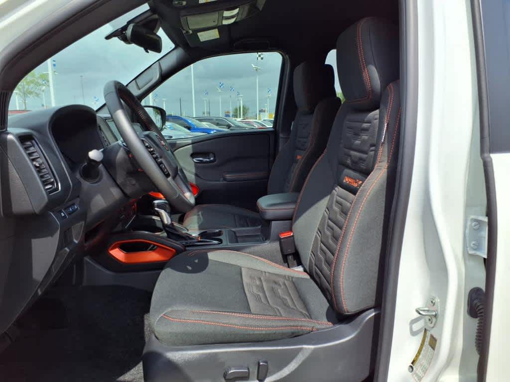 2024 Nissan Frontier PRO-X 11