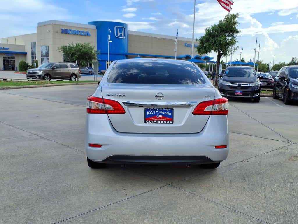 Thumbnail: 2015 Nissan Sentra - 5
