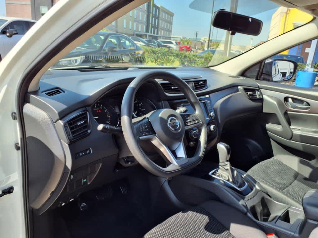2019 Nissan Rogue Sport S 2