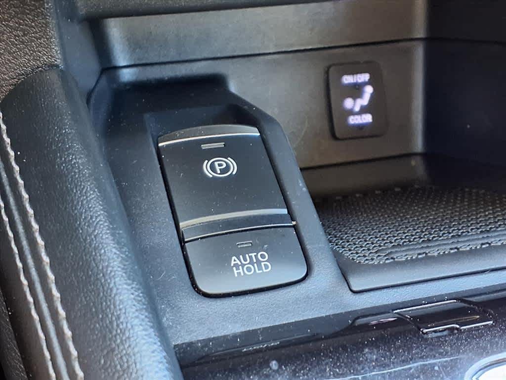 Thumbnail: 2021 Nissan Kicks - 22