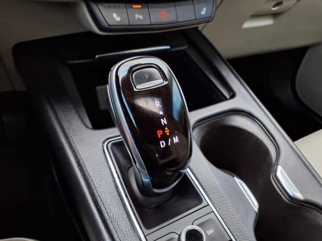 Thumbnail: 2021 Cadillac XT4 - 17