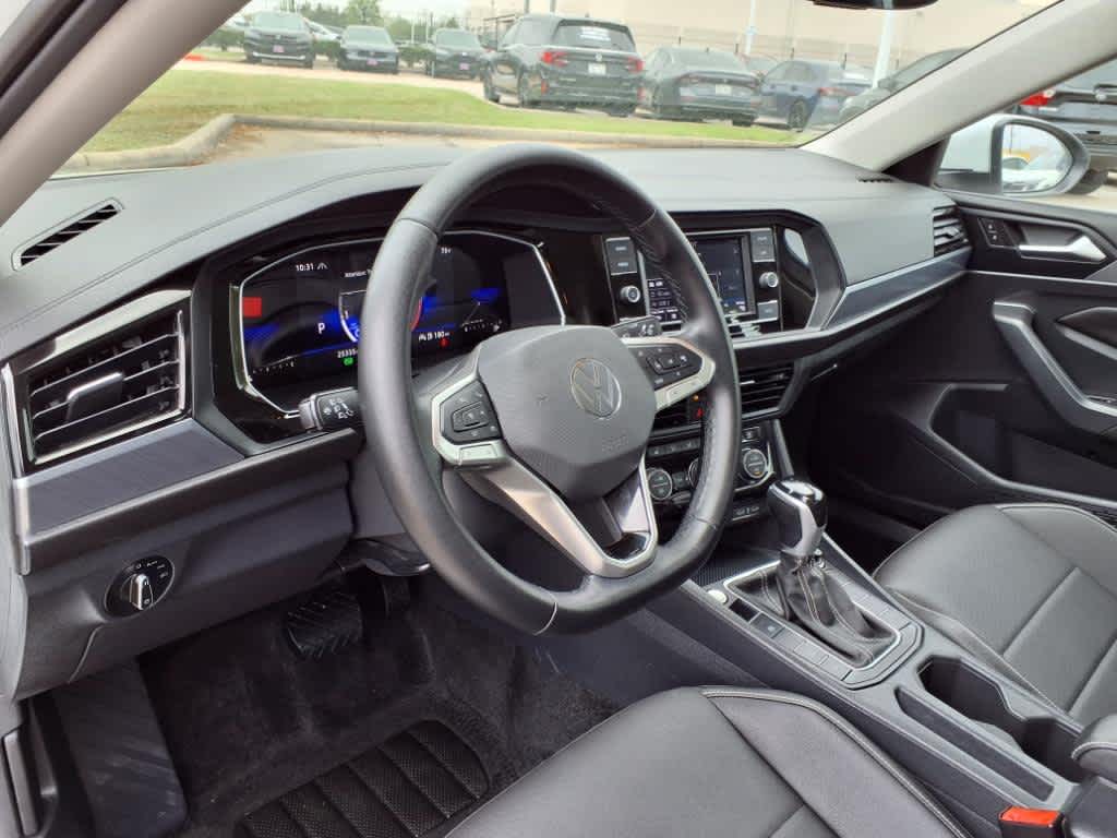 2023 Volkswagen Jetta SE 2