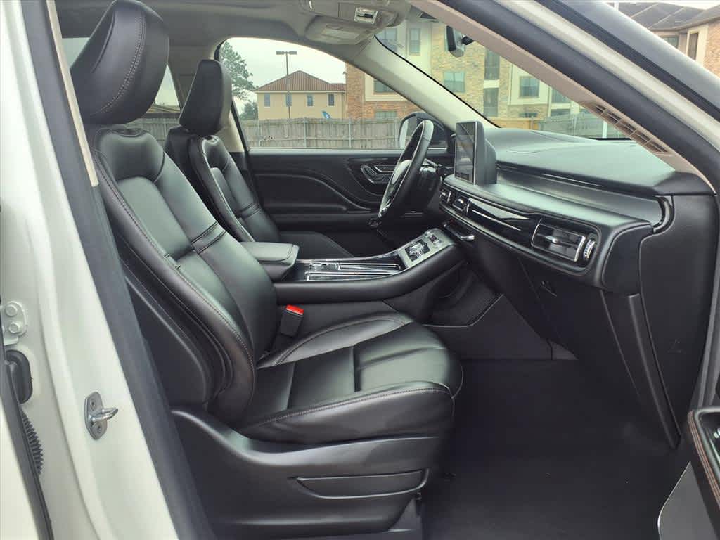 Thumbnail: 2024 Lincoln Aviator - 14