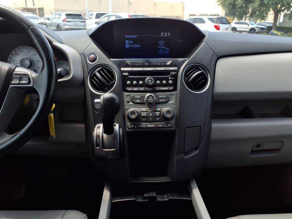 Thumbnail: 2015 Honda Pilot - 16