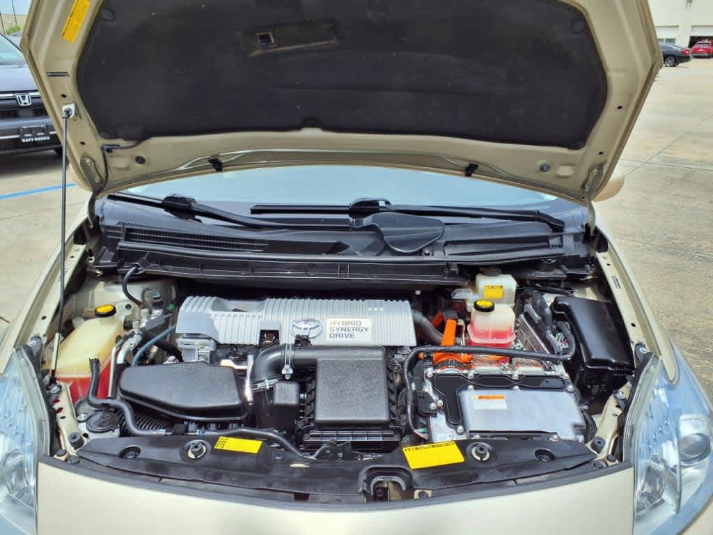 Thumbnail: 2011 Toyota Prius - 9