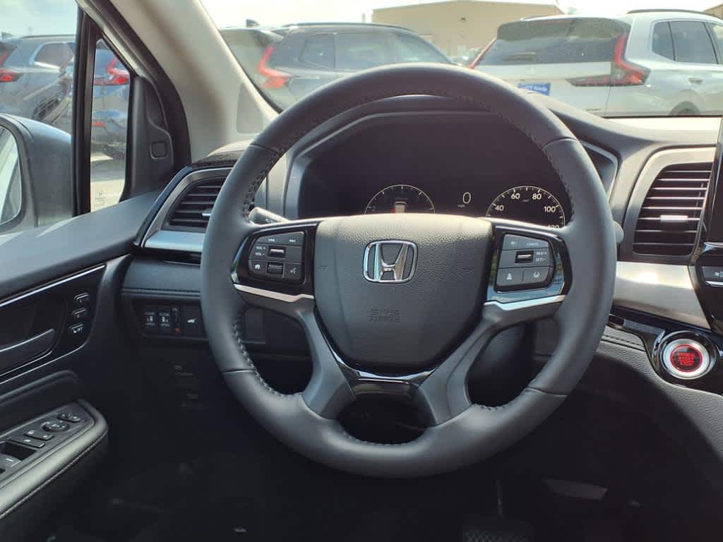 Thumbnail: 2025 Honda Odyssey - 11