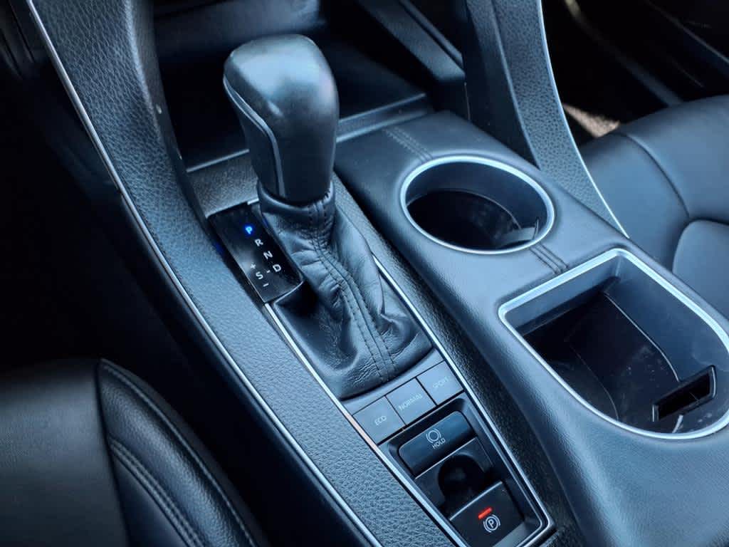 2020 Toyota Avalon XLE 17
