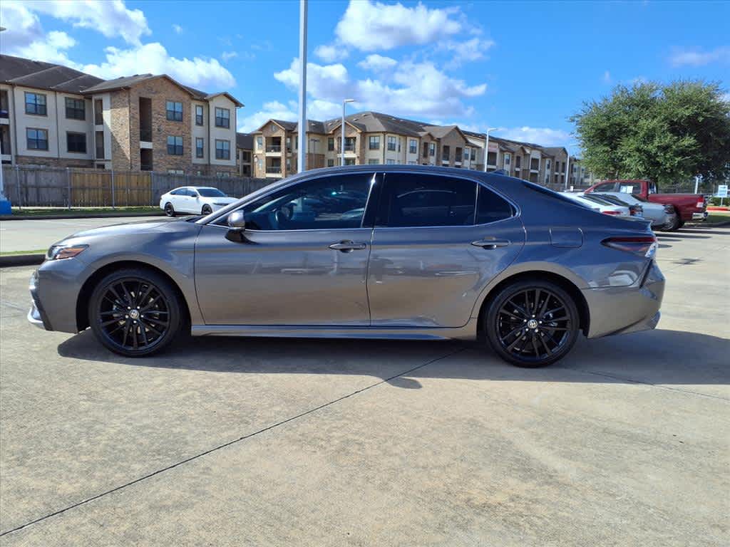 Thumbnail: 2021 Toyota Camry - 3