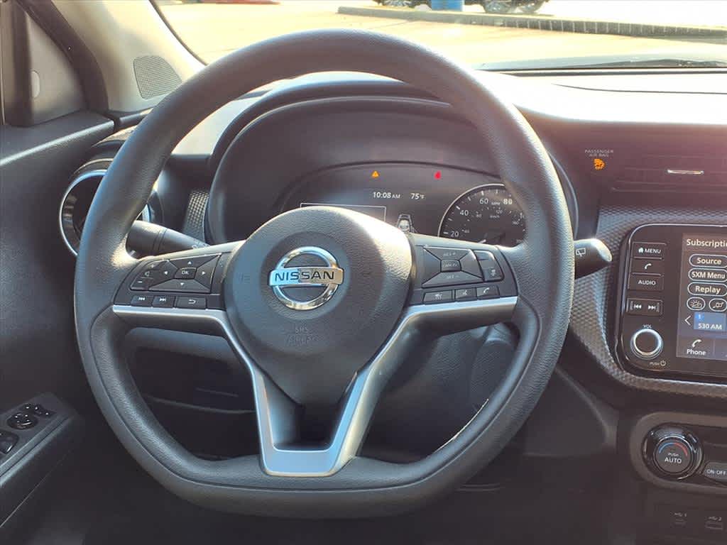 Thumbnail: 2021 Nissan Kicks - 17