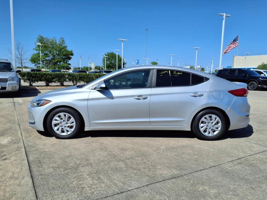 Thumbnail: 2017 Hyundai Elantra - 3