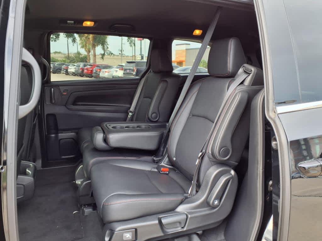 Thumbnail: 2025 Honda Odyssey - 13