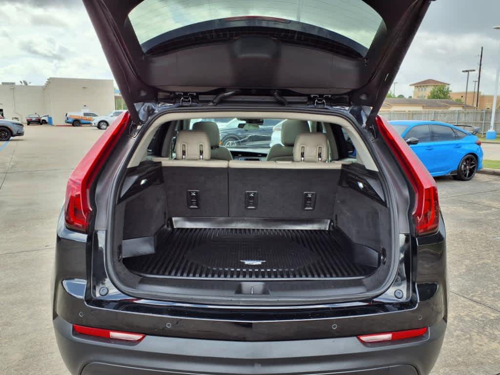 Thumbnail: 2021 Cadillac XT4 - 19
