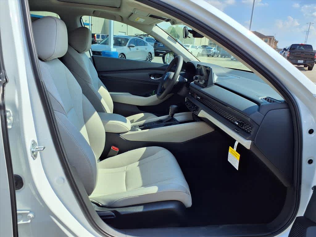 Thumbnail: 2025 Honda Accord - 14