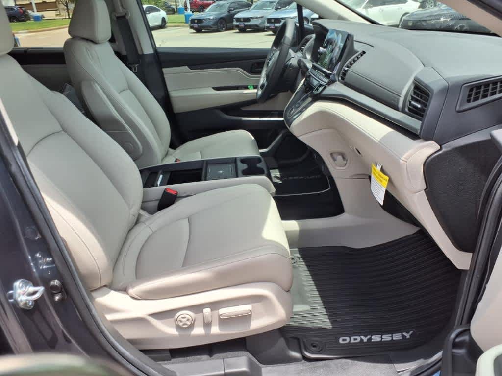 Thumbnail: 2025 Honda Odyssey - 12
