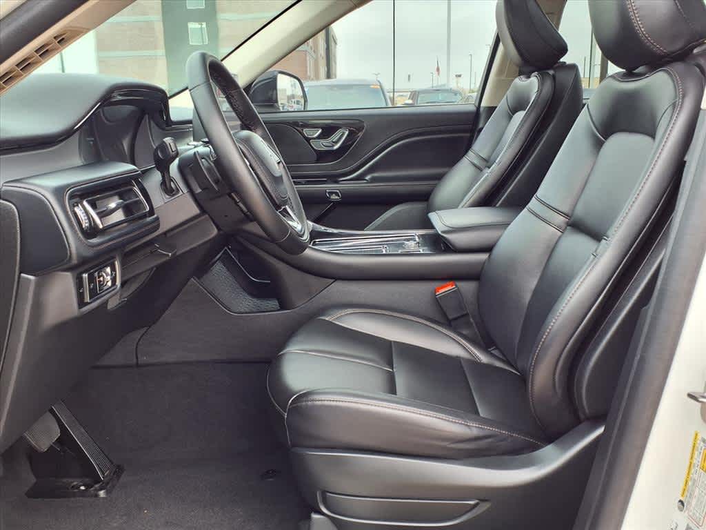 Thumbnail: 2024 Lincoln Aviator - 11