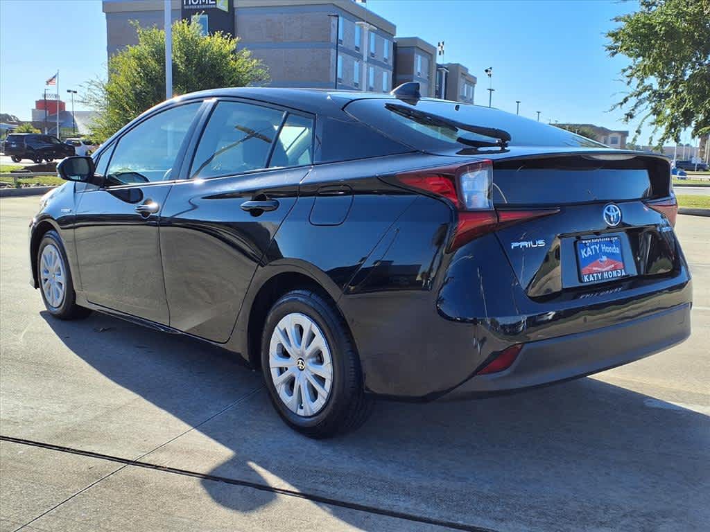 Thumbnail: 2022 Toyota Prius - 3