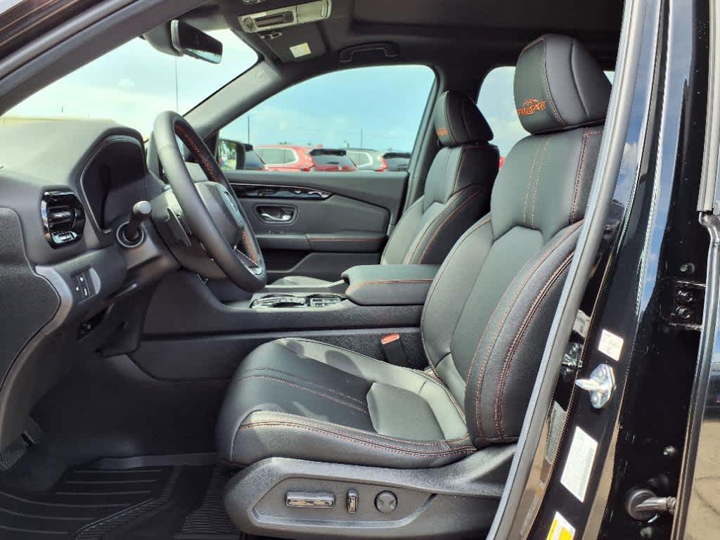 Thumbnail: 2025 Honda Pilot - 11