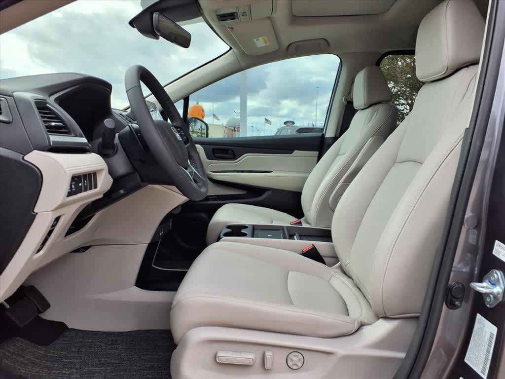 Thumbnail: 2026 Honda Odyssey - 17